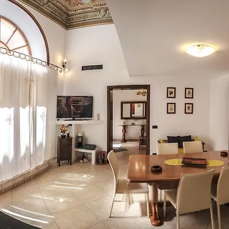 La Triscele Apartment