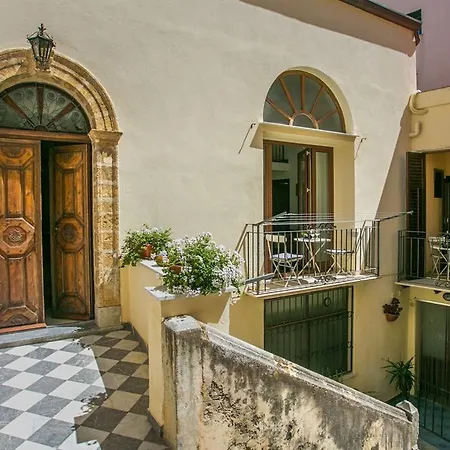 La Triscele Apartment *